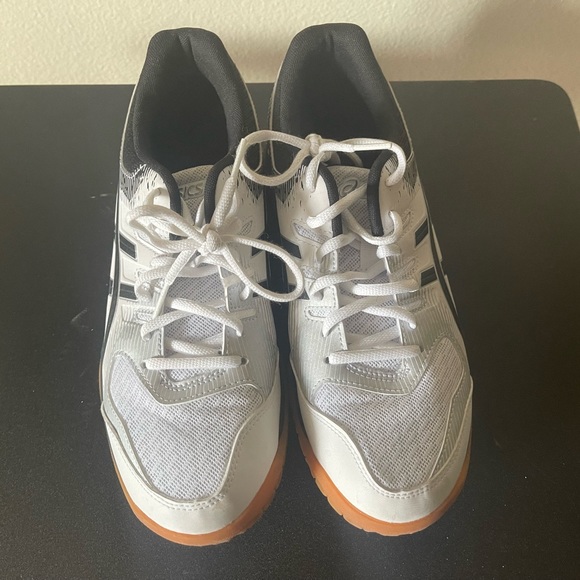 ASICS black and white 9.5 women’s - Picture 5 of 9